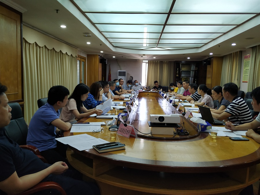 強化與自然資源部門協(xié)調(diào)聯(lián)動，扎實推進土壤污染防治工作